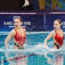 Chinese synchronized swimmers