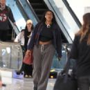 Sasha Obama – Arrive into Los Angeles in sweats
