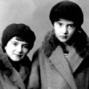 Ruth (left) and her sister Judith