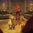 Shrek (MIKE MYERS), Fiona (CAMERON DIAZ), the stylist Raoul (GUILLAUME ARETOS) look on as Donkey (EDDIE MURPHY) and Puss In Boots (ANTONIO BANDERAS) try to resolve their differences in DreamWorks’ SHREK THE THIRD, to be released by Paramount Picture