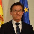 Luis Salvador (politician)