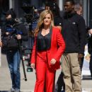 Samantha Bee – Filming a project in Soho – New York