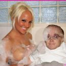 Eric the Midget and Kendra