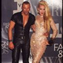 Thierry Mugler and Jerry Hall - The VH1 Fashion and Music Awards (1995)