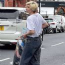 Jodie Whittaker – Carrying a huge bag of clothes in London