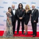Tani Austin, George W. Bush, Gene Simmons, Shannon Tweed and Bill Austin pose at the 2015 Starkey Hearing Foundation So The World May Hear Gala at the St. Paul RiverCentre on July 26, 2015 in St. Paul, Minnesota.