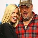Larry The Cable Guy and Jenny McCarthy