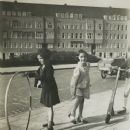 Anne Frank and Sanne Ledermann