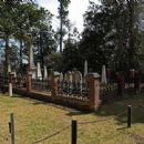 Burial monuments and structures in Alabama