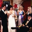 The Happy Hooker Goes Hollywood - Martine Beswick, Candi Brough, Randi Brough, Charles Green, Susan Kiger, Phil Silvers