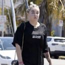 Amanda Bynes – On a stroll in streets of Los Angeles
