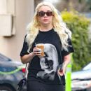 Amanda Bynes – Steps out for coffee in Los Angeles
