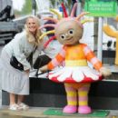 Amy Walsh – Have a picture with a Upsy Daisy statute in Media City Salford