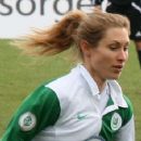 Shelley Thompson (footballer)