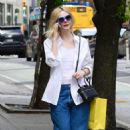 Elle Fanning – Shopping in NYC