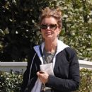 Maria Shriver – Seen as she shops at Field and Fort in Summerland
