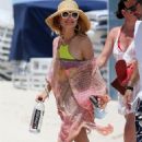 Giada De Laurentiis – Hits the beach with boyfriend Shane Farley in Miami