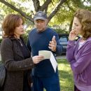 (L-R) ELIZABETH PERKINS, Director GARY DAVID GOLDBERG and DIANE LANE on the set of Warner Bros. Pictures’ romantic comedy “Must Love Dogs,” also starring John Cusack.