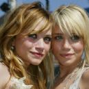 Mary-Kate And Ashley Olsen Twins