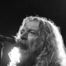 Robert Plant at O2 Forum Kentish Town (02 Sep 10) with Justin Adams & Juldeh Camara