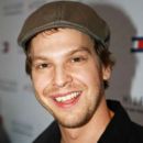 Celebrities with last name: Degraw