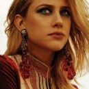 Lili Reinhart