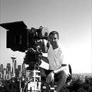 Director Gil Junger on the set of 10 Things I Hate About You