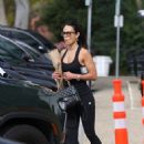 Jordana Brewster – Shows her wedding ring while shopping in Montecito