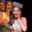 Kelly Hutchinson- Miss Alabama USA 2020- Pageant and Coronation - 454 x 340