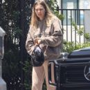 Jessica Hart – Seen while running errands in Los Angeles - 454 x 681