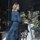 Kate Hudson – Shopping candids at Erewhon market in Los Angeles