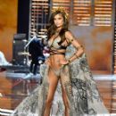 Taylor Hill - 2017 Victoria's Secret Fashion Show - 408 x 612