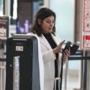 Nigella Lawson – Seen at Sydney Airport - 454 x 484