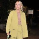 Lucy Fallon – Leaves The ivy in Manchester - 454 x 859