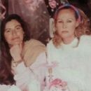 Lola Navarro and Ursula Andress - 361 x 428