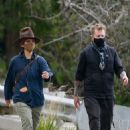 Linda Perry &#8211; Out for a hike in Los Angeles
