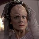 Robin Groves on Star Trek: Voyager as Araya Garan