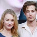 Yvonne Strahovski and Tim Loden - 454 x 302