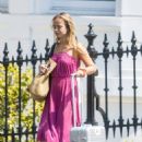Lady Amelia Windsor – On a stroll in Notting Hill - 454 x 629