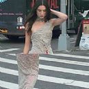 LOOK ONE Look 222 - 454 x 568