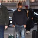 Halle Berry – With boyfriend Van Hunt at JFK Airport in New York City