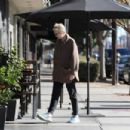 Jane Lynch – Out for a solo lunch on Christmas day in Los Angeles - 454 x 303
