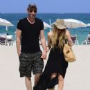 Avril Lavigne and Chad Kroeger in Miami, FL (May 11, 2015) - 454 x 556