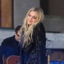Kelsea Ballerini – Performing on NBC’s ‘Today Show’ - 454 x 568