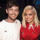 Louis Tomlinson and Bebe Rexha attends The Teen Choice Awards - Backstage (2027) - 454 x 572