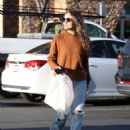 Jinger Duggar – In a tight ripped jeans on a Target run in Los Angeles - 454 x 574