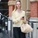 Elle Fanning – Seen leaving her facial fitness at Face Gym in New York - 454 x 710