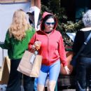 Alia Shawkat – Seen picking up some takeout in Los Feliz - 454 x 675