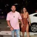 Saffire Matos – Exits Swan restaurant in Miami - 454 x 660