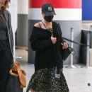 Scarlett Johansson – Arrives at JFK airport in New York